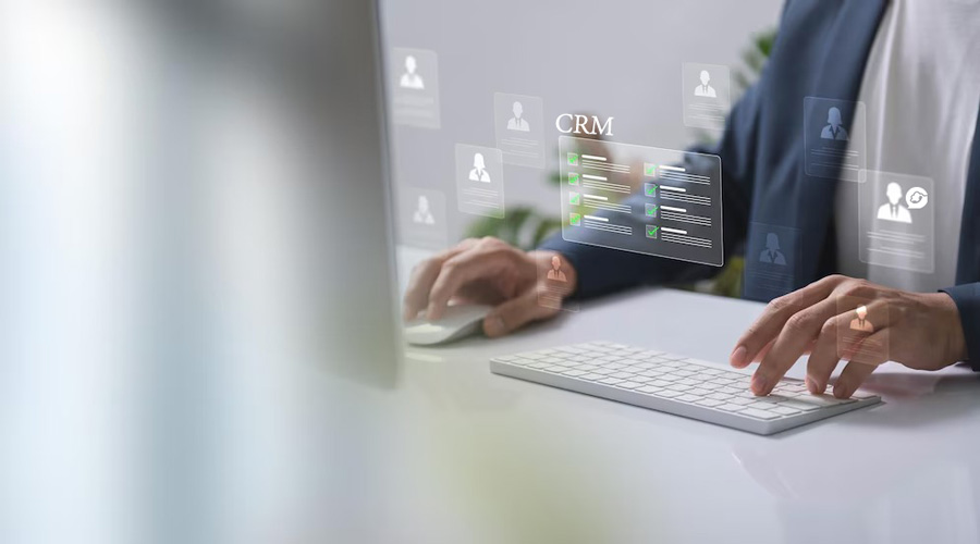 سی آر ام برای آموزشگاه چه کاربردی دارد؟